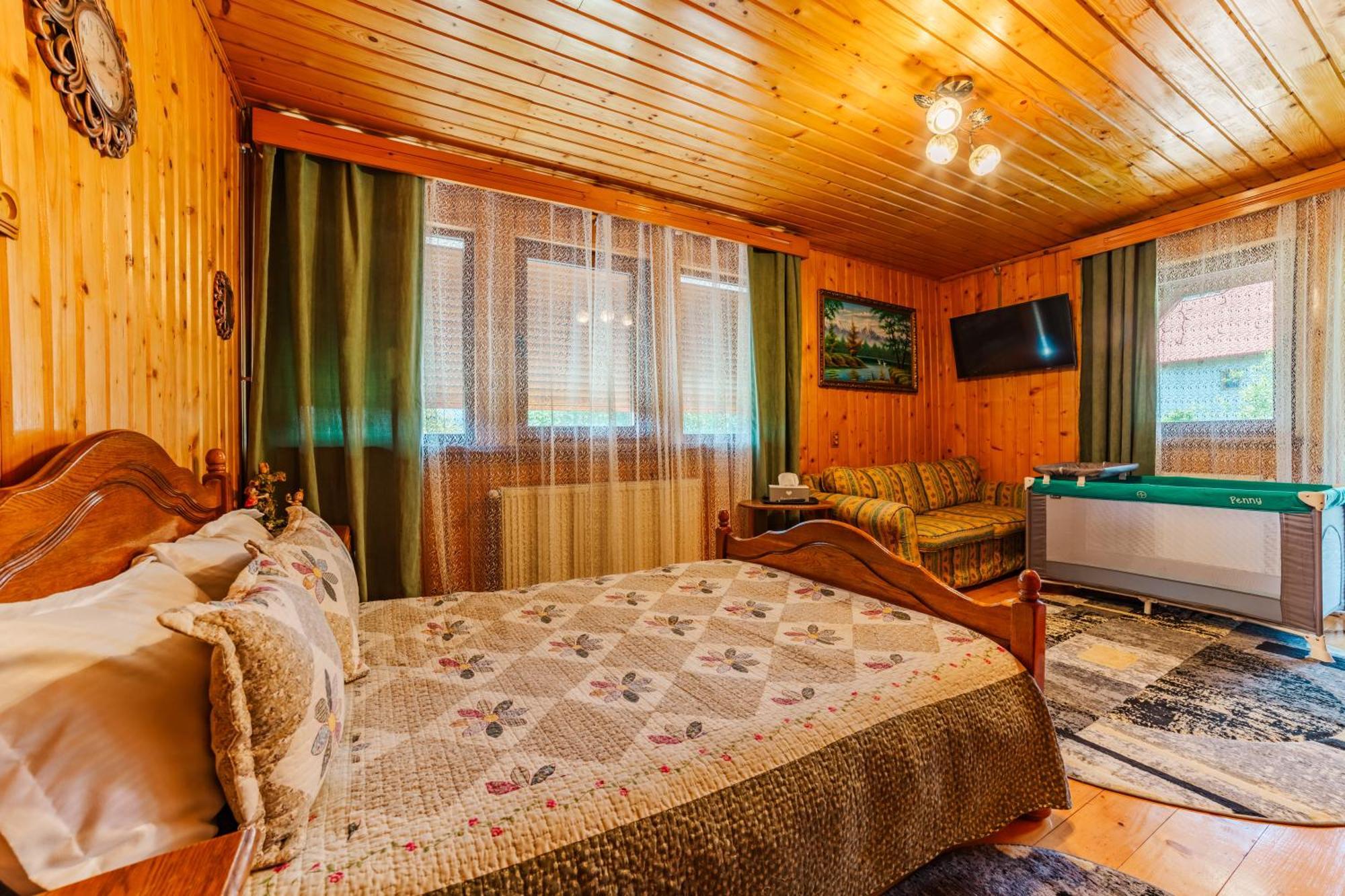 Villa Casa Poiana Soarelui Braşov Esterno foto