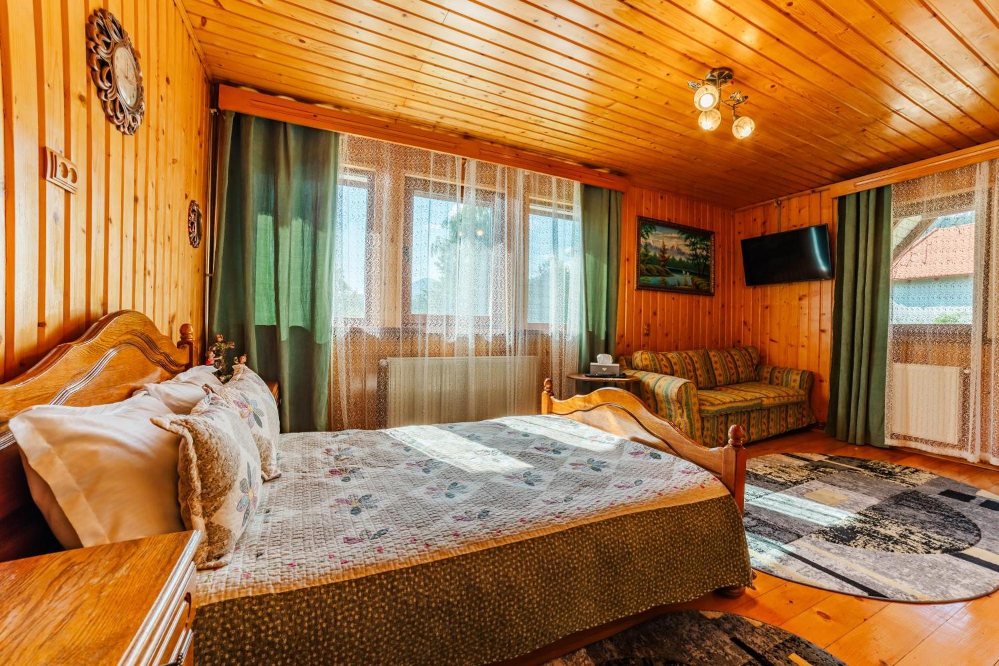 Villa Casa Poiana Soarelui Braşov Esterno foto