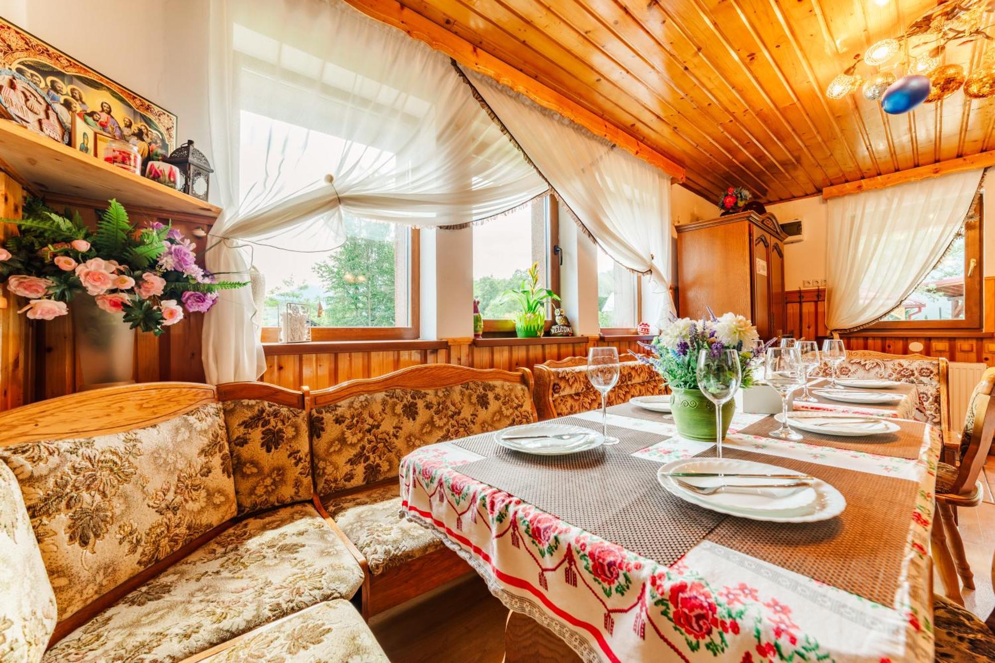 Villa Casa Poiana Soarelui Braşov Esterno foto