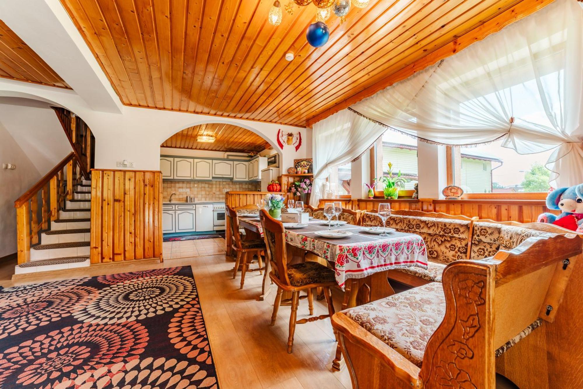 Villa Casa Poiana Soarelui Braşov Esterno foto